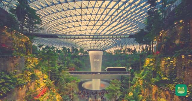 The Rain Vortex at Jewel Changi Airport, Singapore Airlines' home. Kris+ pays 10 KrisPay miles per A$1 at Sydney and Melbourne partners through October 31, 2026. Representative photo.