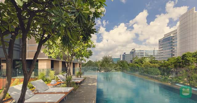 The Den Bengaluru, LXR Hotels & Resorts: the poolside