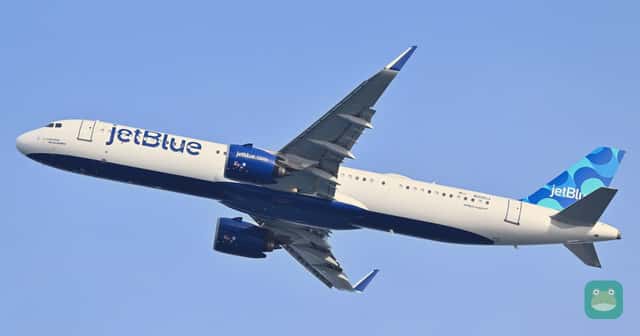 A JetBlue Airbus A321neo departing Boston