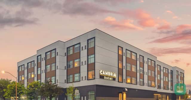 Cambria Hotel Bend–Mt Bachelor exterior; representative Choice property photograph for this rewards guide.